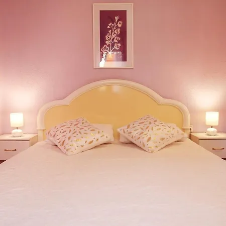 Villa Grace Felice For 8 People With Private Pool & Only 2 Km From The Near Fazana *