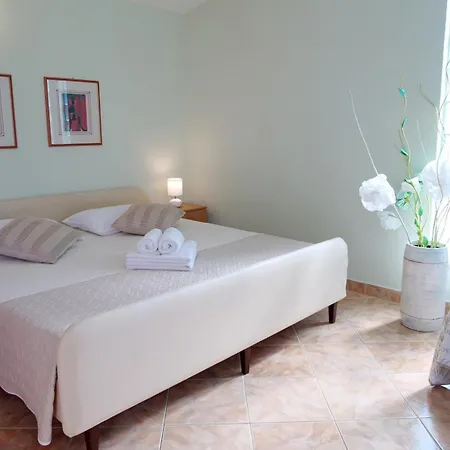 Grace Felice For 8 People With Private Pool & Only 2 Km From The Near Fazana * Valbandon