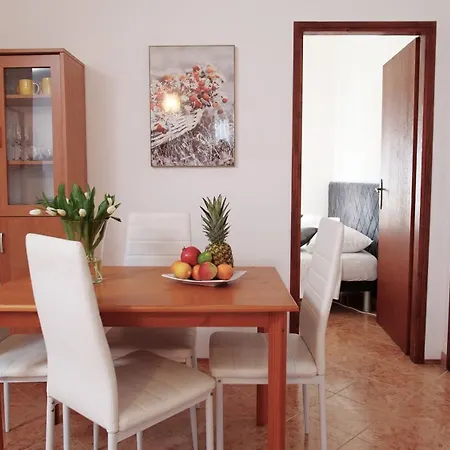 Villa Grace Felice For 8 People With Private Pool & Only 2 Km From The Near Fazana Valbandon