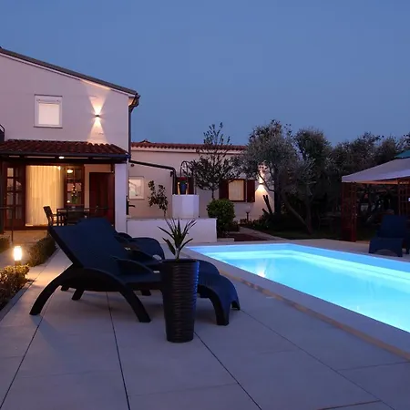 Grace Felice For 8 People With Private Pool & Only 2 Km From The Near Fazana