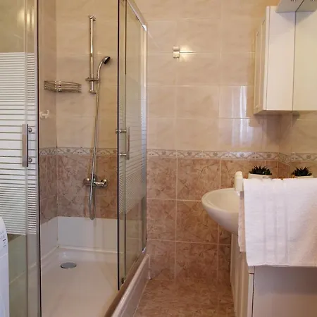 Grace Felice For 8 People With Private Pool & Only 2 Km From The Near Fazana Villa