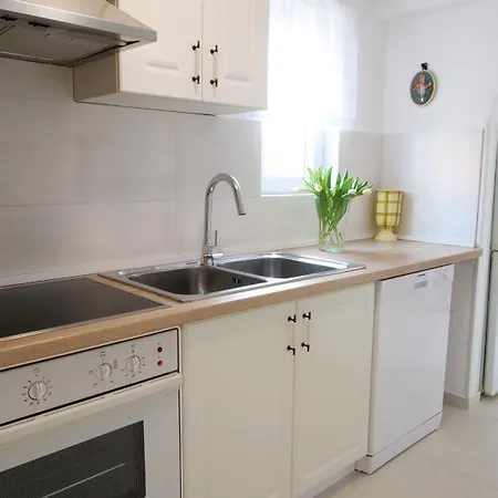 Grace Felice For 8 People With Private Pool & Only 2 Km From The Near Fazana Villa Valbandon