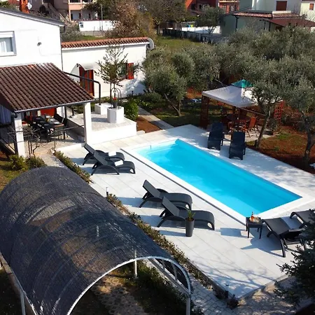 Grace Felice For 8 People With Private Pool & Only 2 Km From The Near Fazana