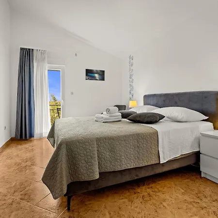 Grace Felice For 8 People With Private Pool & Only 2 Km From The Near Fazana