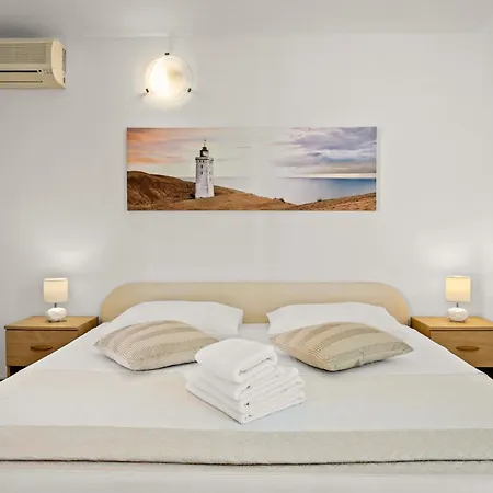 Grace Felice For 8 People With Private Pool & Only 2 Km From The Near Fazana *
