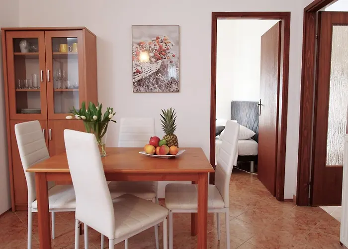 Villa Grace Felice For 8 People With Private Pool & Only 2 Km From The Near Fazana Valbandon