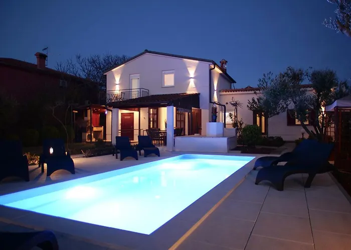 Grace Felice For 8 People With Private Pool & Only 2 Km From The Near Fazana *