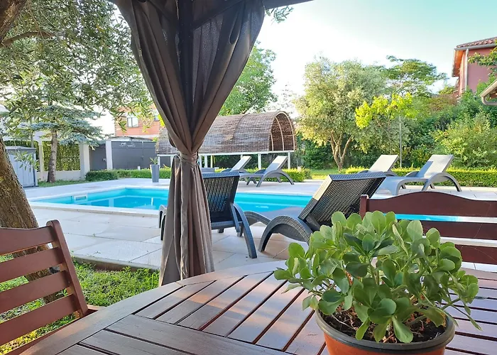 Grace Felice For 8 People With Private Pool & Only 2 Km From The Near Fazana